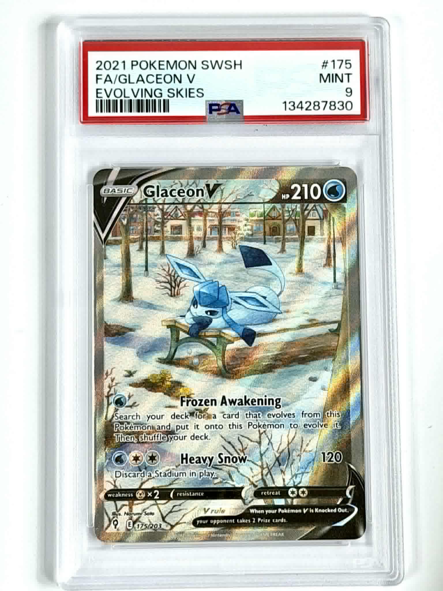 2021 Pokemon SWSH FA/Glaceon V Evolving Skies #175 - PSA 9