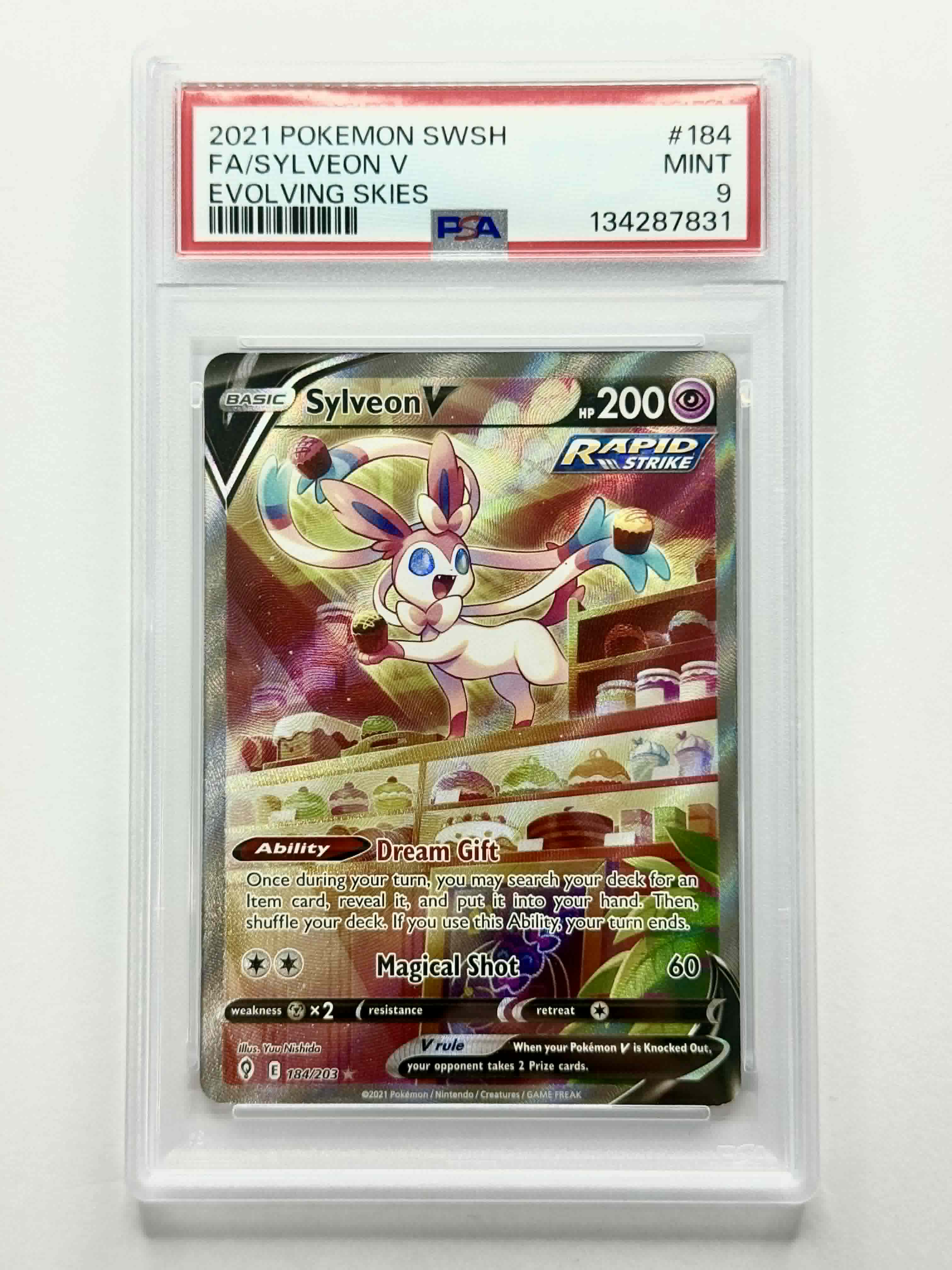 2021 Pokemon SWSH FA/Sylveon V Evolving Skies #184 - PSA 9